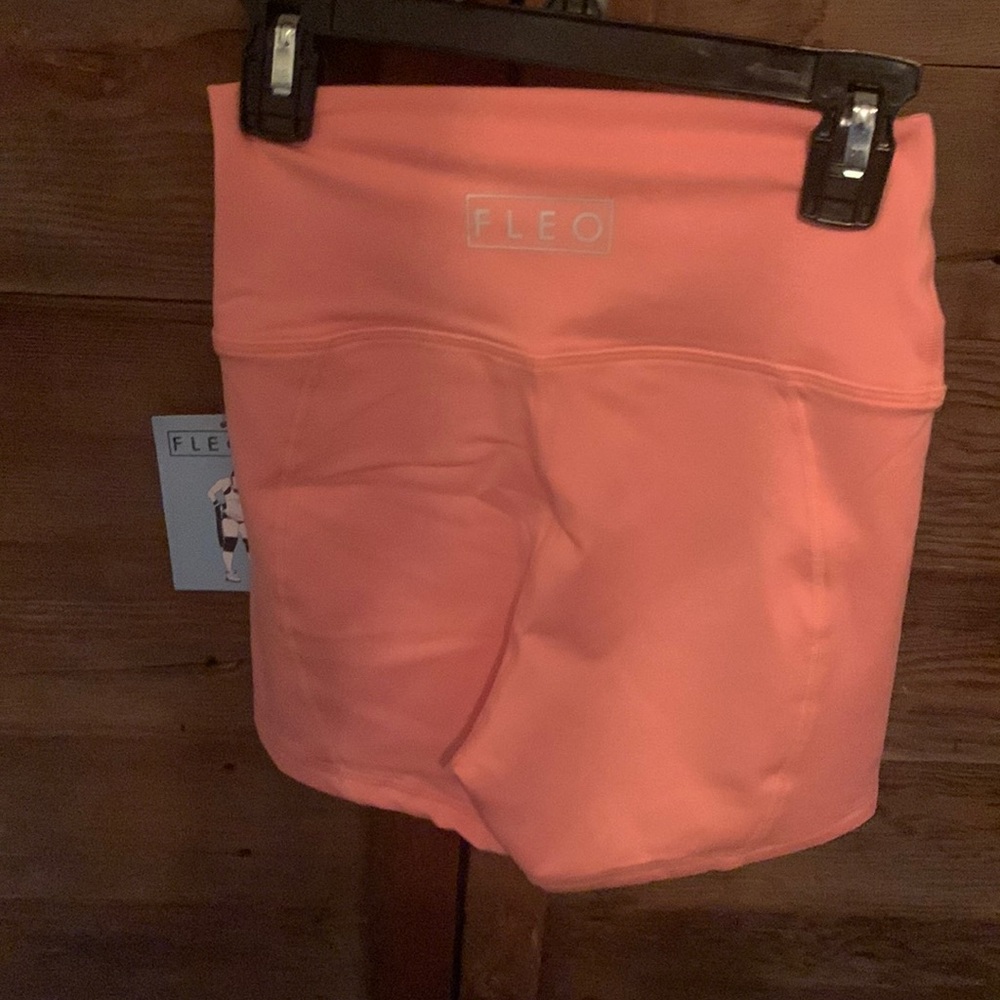 FLEO women's XS athletic/gymnastics/tumbling  shorts Bling Dahlia THC NWT